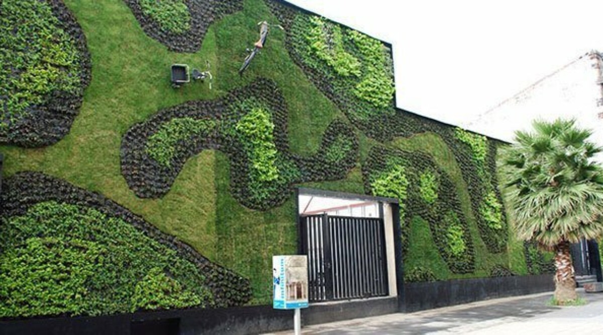 These Amazing Living Walls Make Us Green With Envy