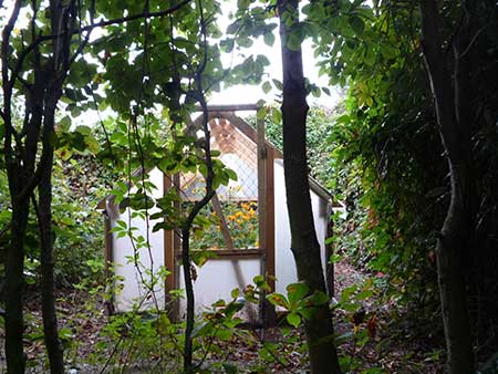 Recycled Pallet Greenhouse