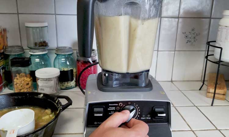 Blending potato leek soup