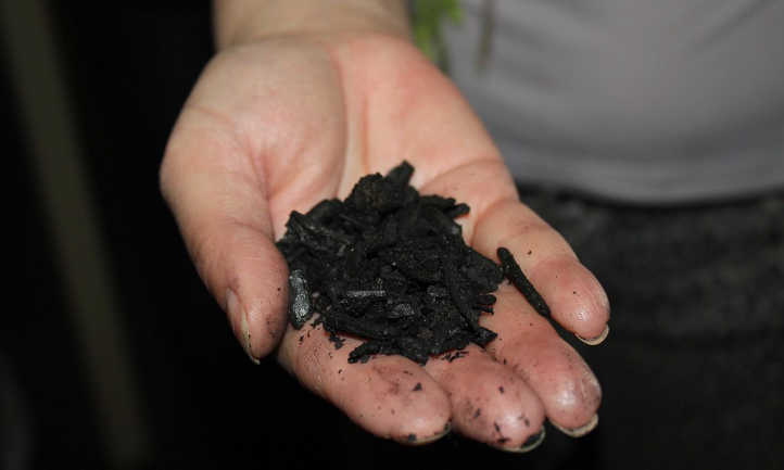 Medium particle biochar